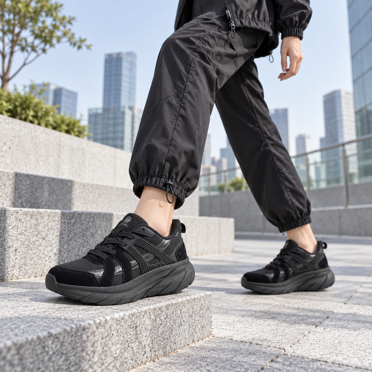 C.W.NICOL 厚底ソール テック系 スポーティ Volume Lace Tech スニーカー  レディース ブラック 【CW-146_BL】