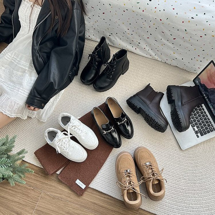 Shoes in Closet -シュークロ-