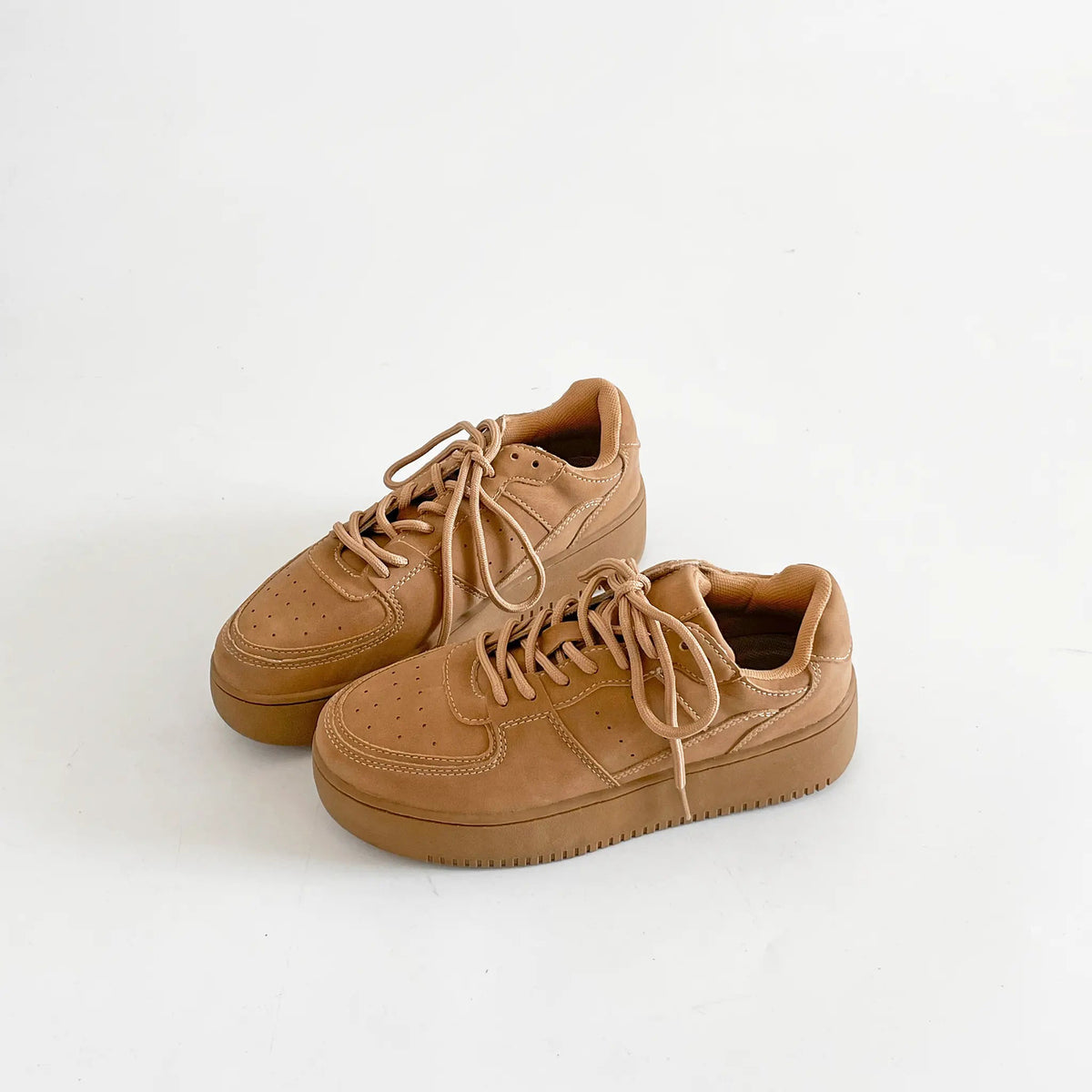 Shoes in Closet 軽量 厚底 ベーシック コートスニーカー 1483 ベージュ SIC-1483_BG
