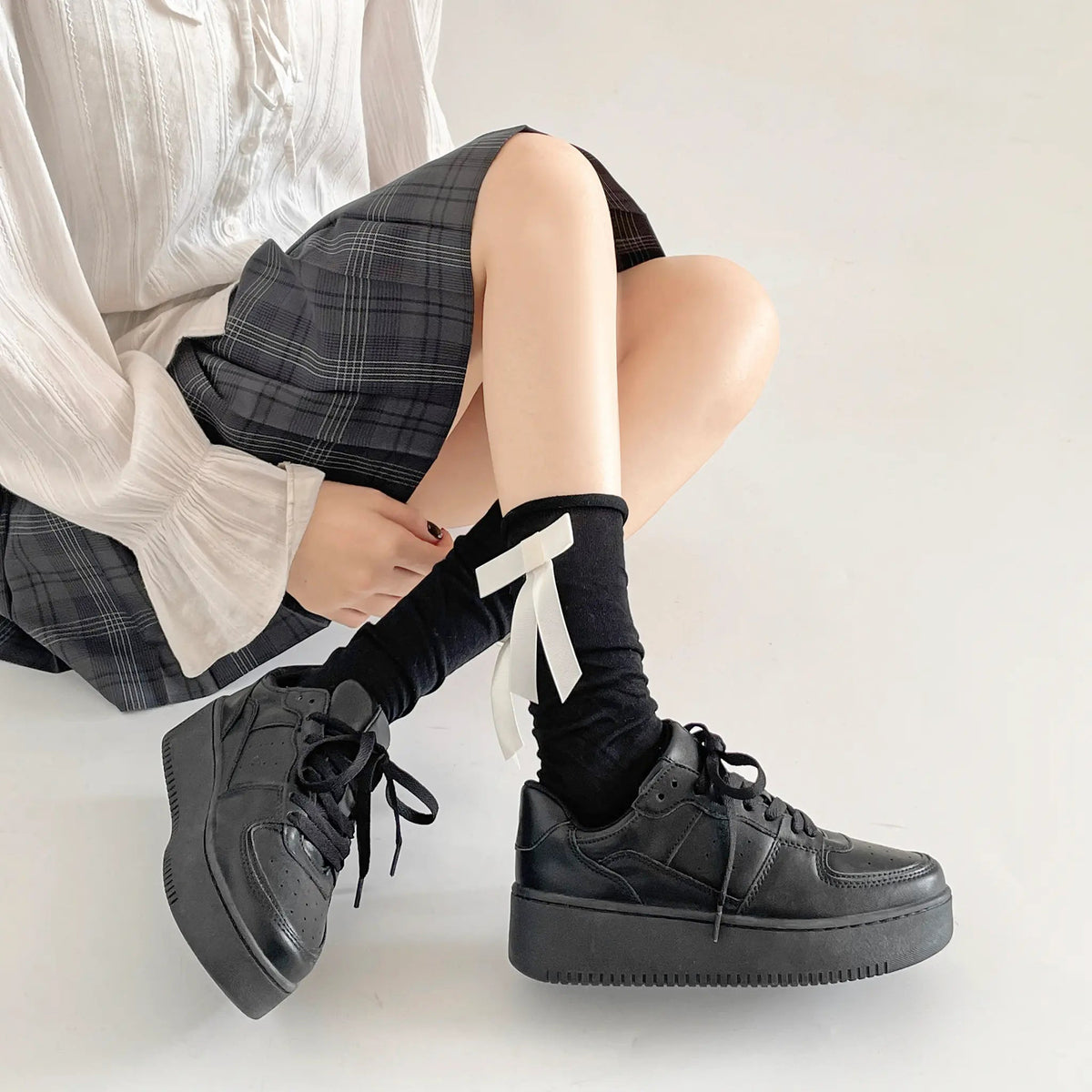 Shoes in Closet 軽量 厚底 ベーシック コートスニーカー 1483 ブラック/ブラック SIC-1483_BLK/BLK