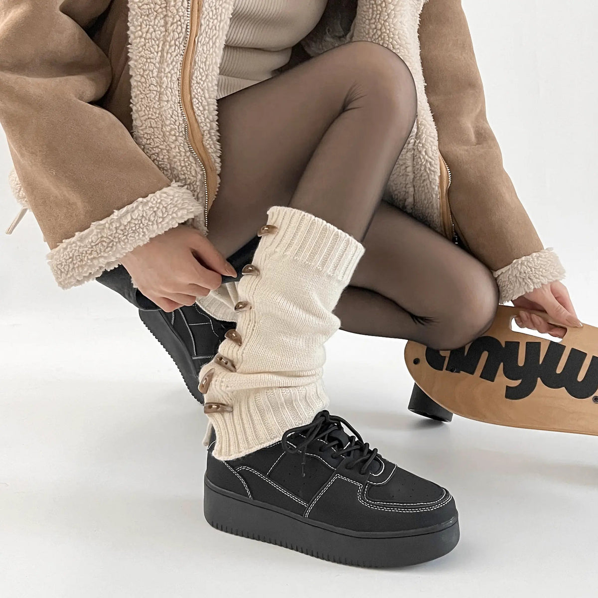 Shoes in Closet 軽量 厚底 ベーシック コートスニーカー 1483 ブラック/ヌバック SIC-1483_BLK/N