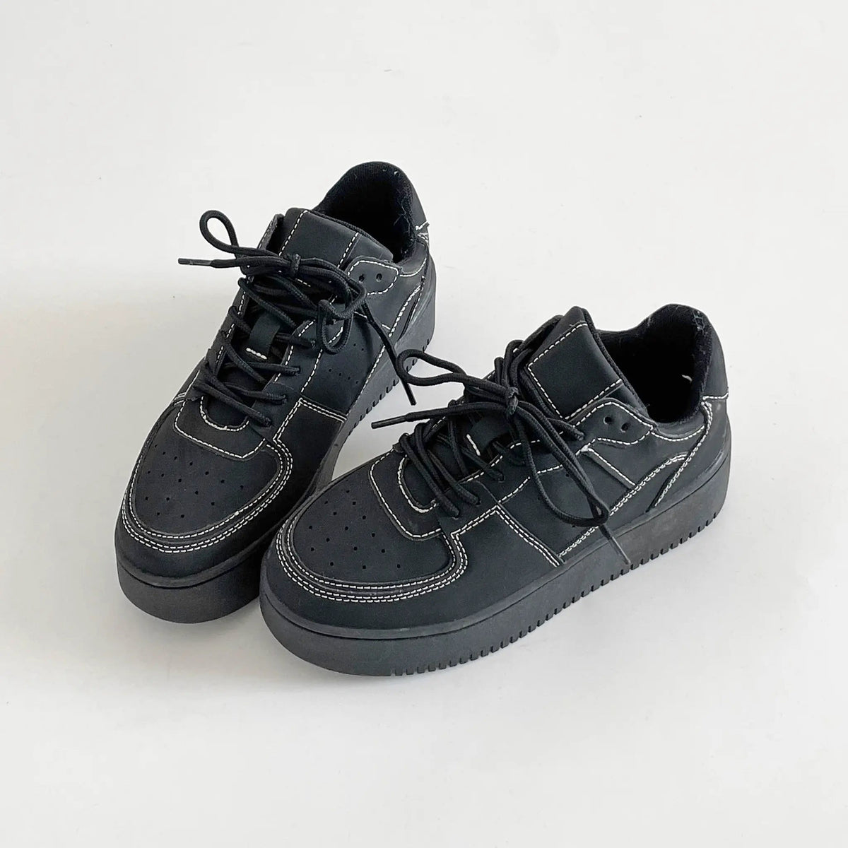 Shoes in Closet 軽量 厚底 ベーシック コートスニーカー 1483 ブラック/ヌバック SIC-1483_BLK/N