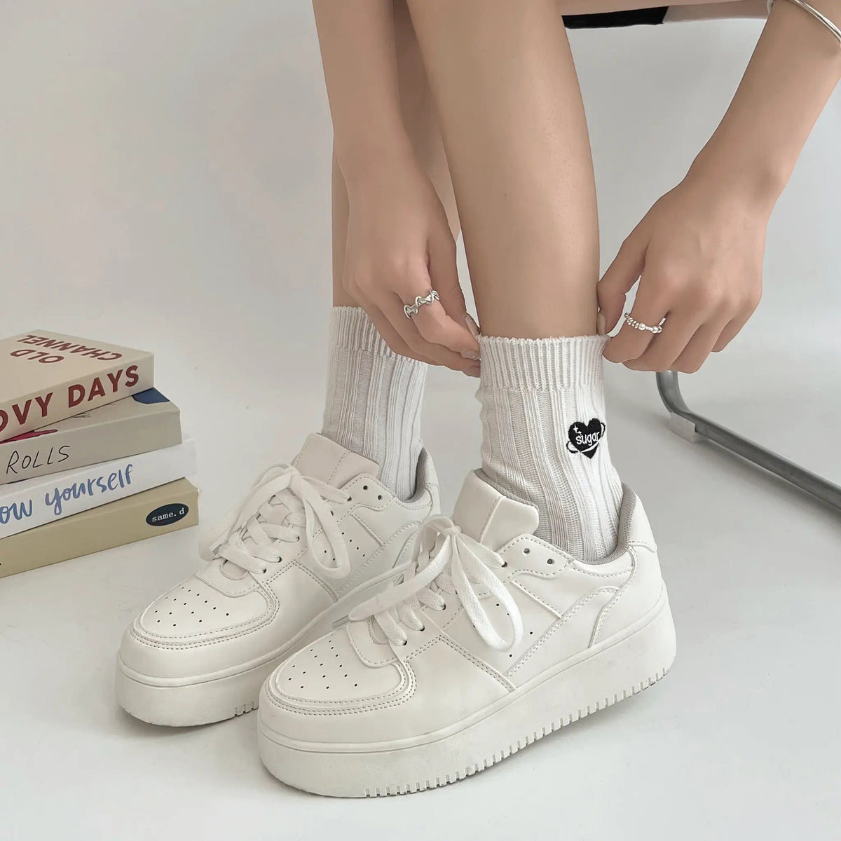 Shoes in Closet 軽量 厚底 ベーシック コートスニーカー 1483 ホワイト SIC-1483_WHT