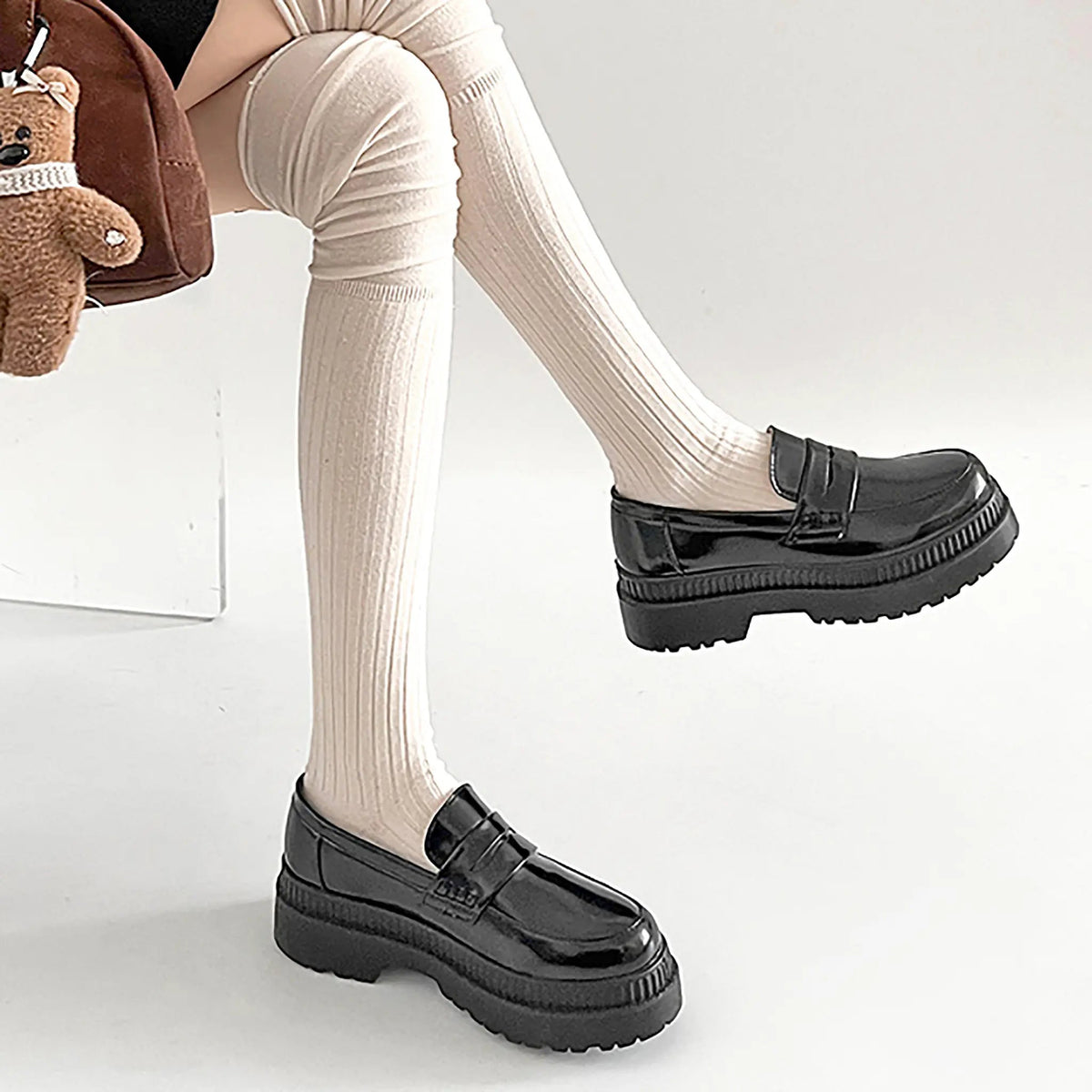 Shoes in Closet 軽量 厚底 2段ソール シンプル コインローファー 1891 ブラック/エナメル SIC-1891_BLK/E