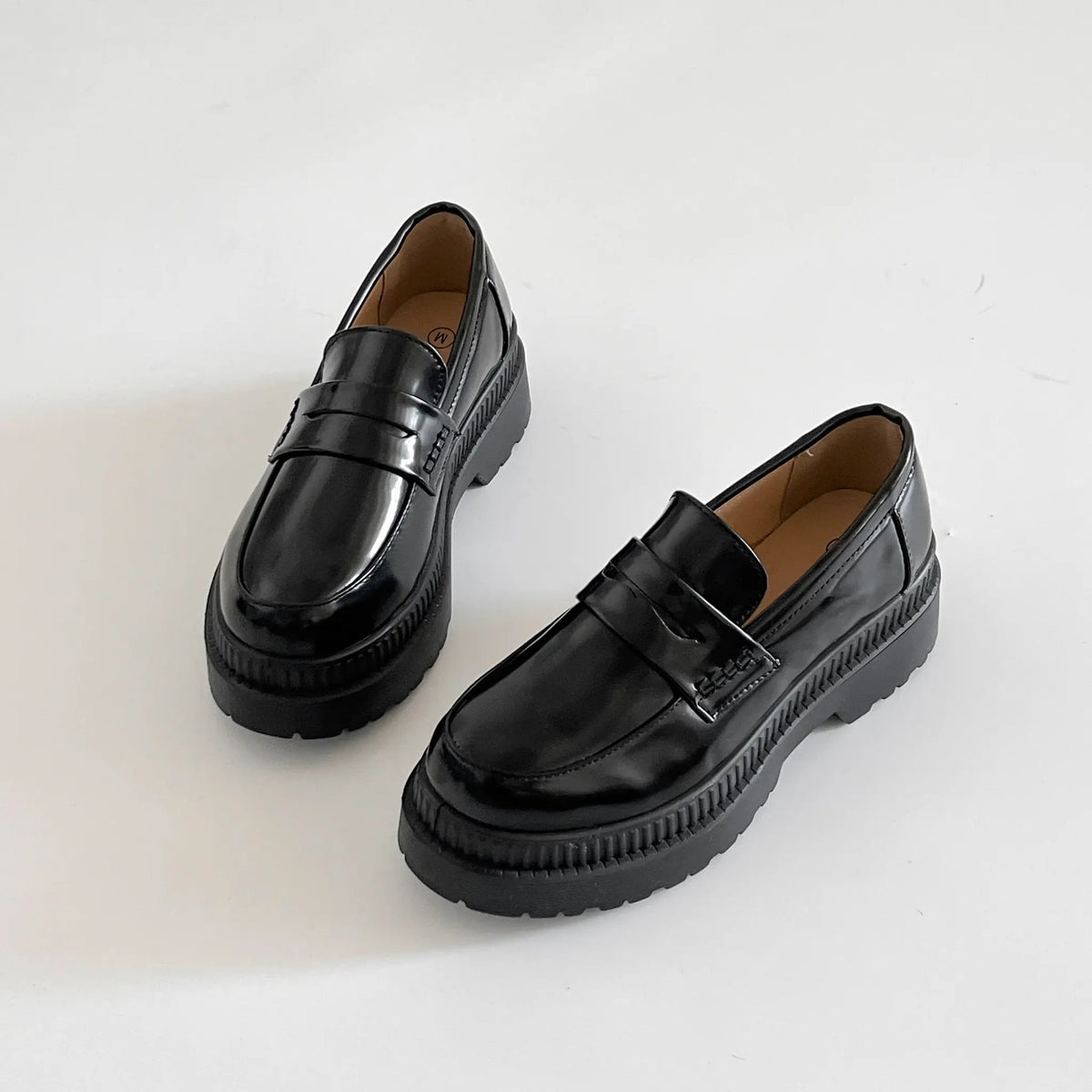 Shoes in Closet 軽量 厚底 2段ソール シンプル コインローファー 1891 ブラック/エナメル SIC-1891_BLK/E