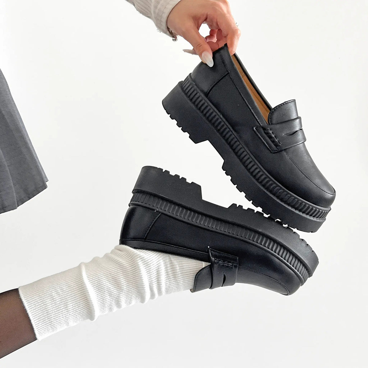 Shoes in Closet 軽量 厚底 2段ソール シンプル コインローファー 1891 ブラック SIC-1891_BLK/PU
