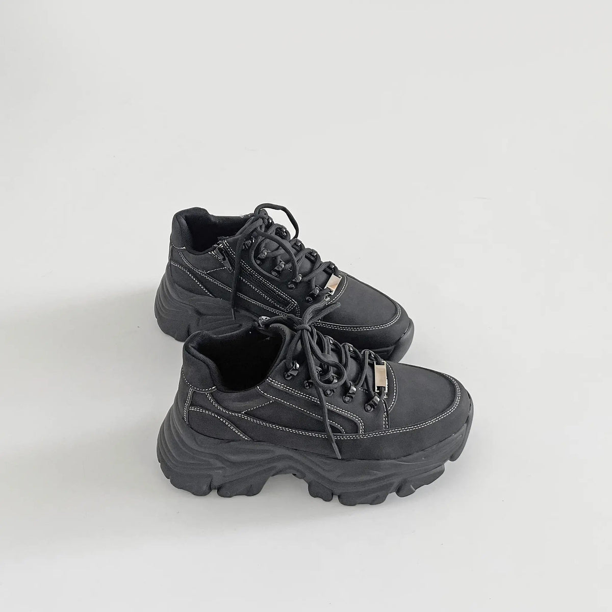 Shoes in Closet 軽量 厚底 ボリュームソール ファスナーつき ミッドカット スニーカー 1929 ブラック/ヌバック SIC-1929_BLK/N