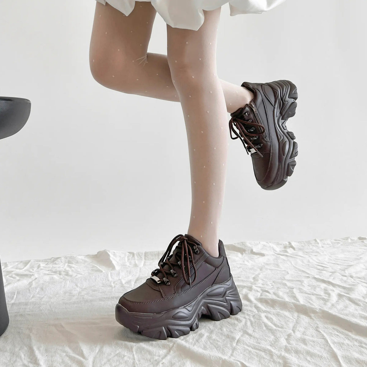 Shoes in Closet 軽量 厚底 ボリュームソール ファスナーつき ミッドカット スニーカー 1929 ダークブラウン SIC-1929_D.BR