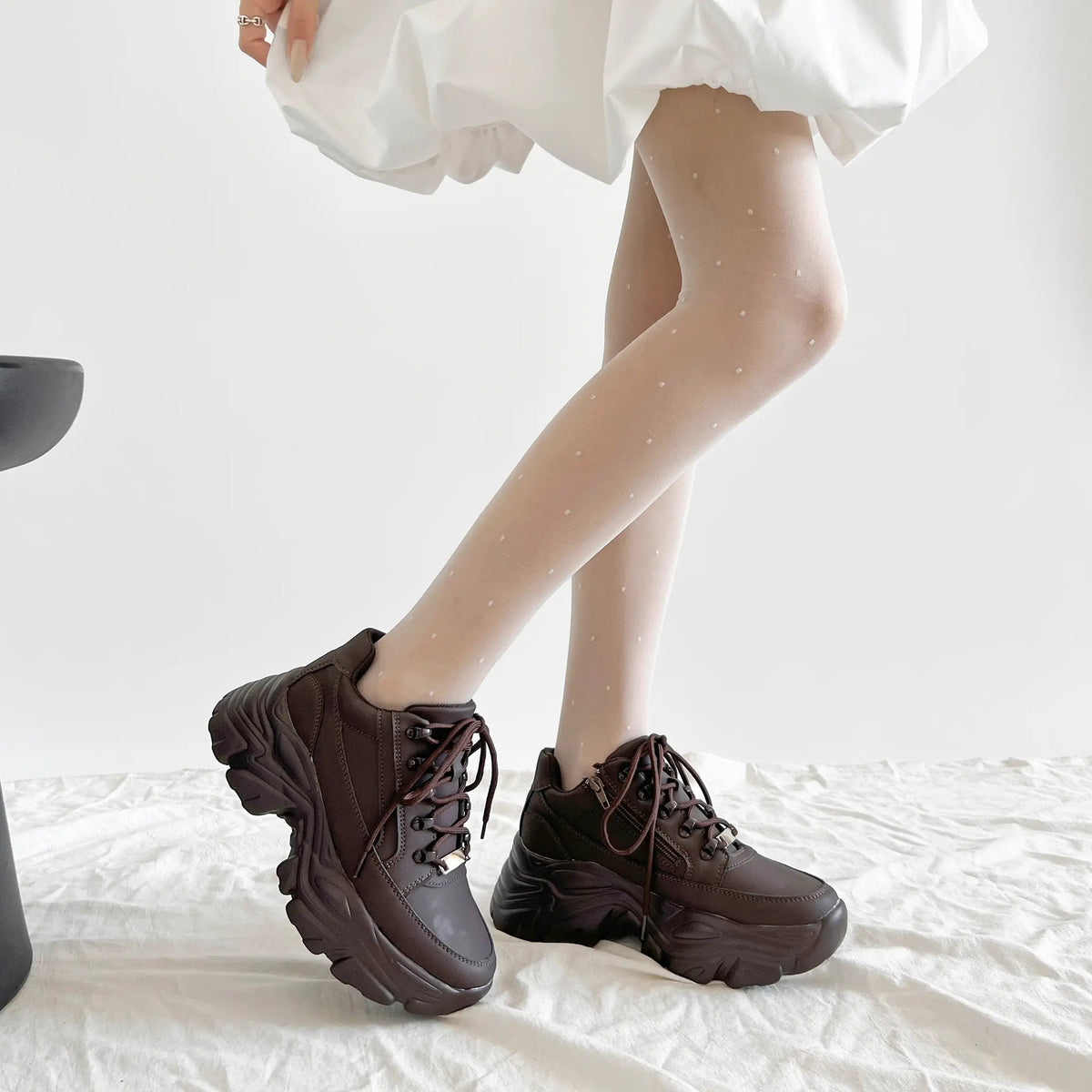 Shoes in Closet 軽量 厚底 ボリュームソール ファスナーつき ミッドカット スニーカー 1929 ダークブラウン SIC-1929_D.BR