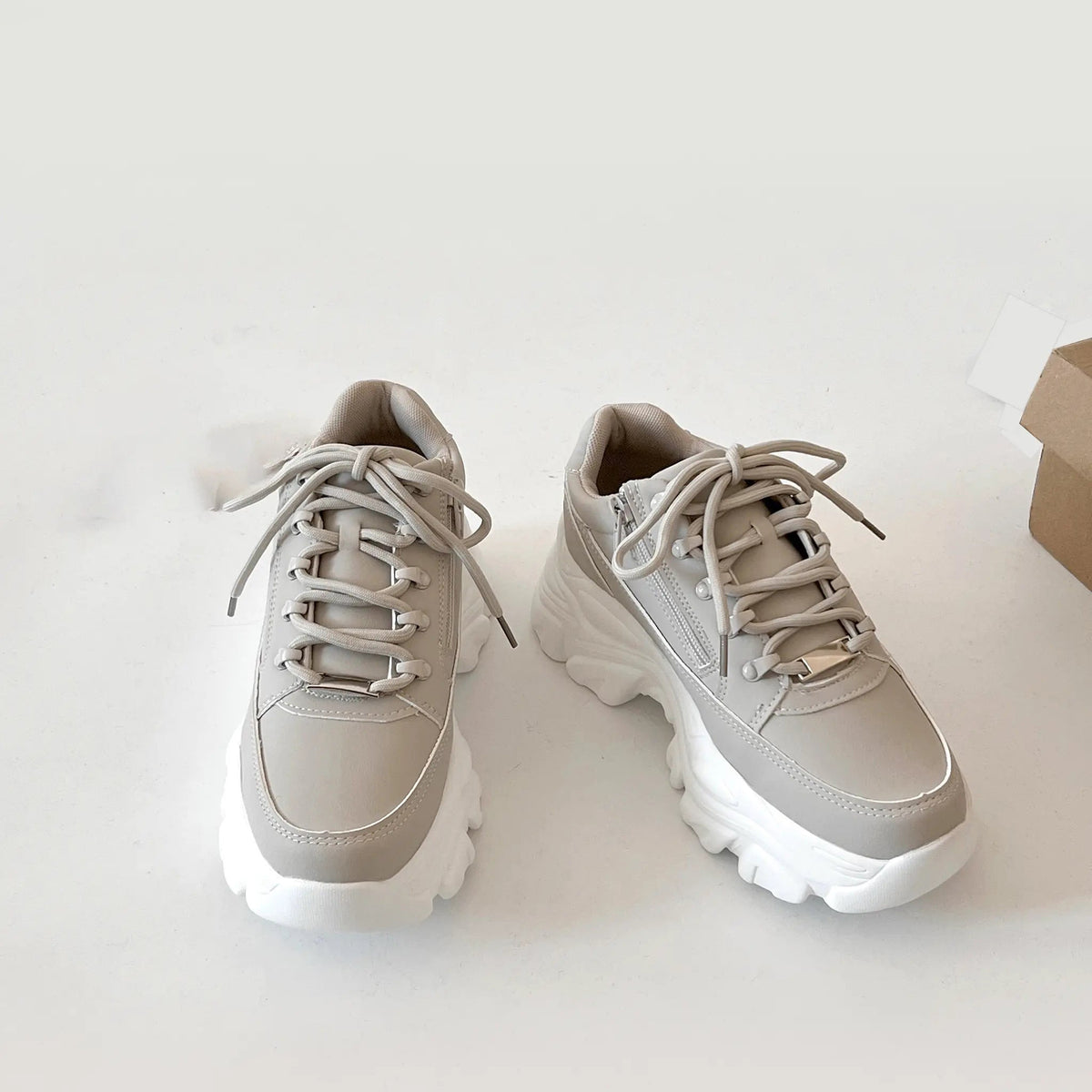 Shoes in Closet 軽量 厚底 ボリュームソール ファスナーつき ミッドカット スニーカー 1929 ダークグレー SIC-1929_DK.GREY/N