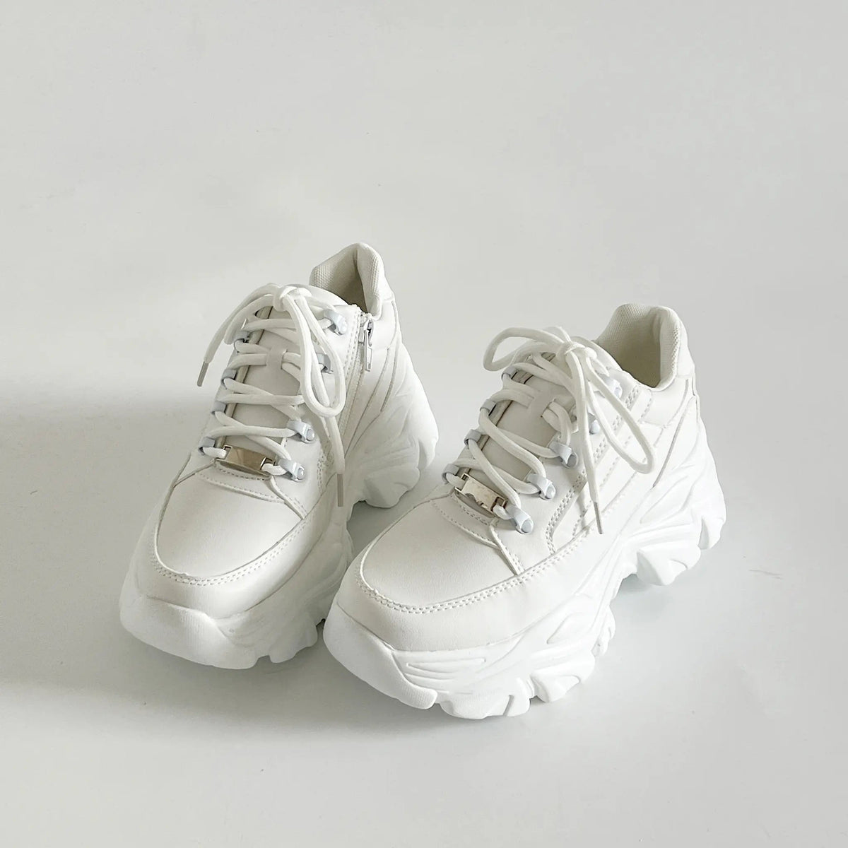 Shoes in Closet 軽量 厚底 ボリュームソール ファスナーつき ミッドカット スニーカー 1929 ホワイト SIC-1929_WHT