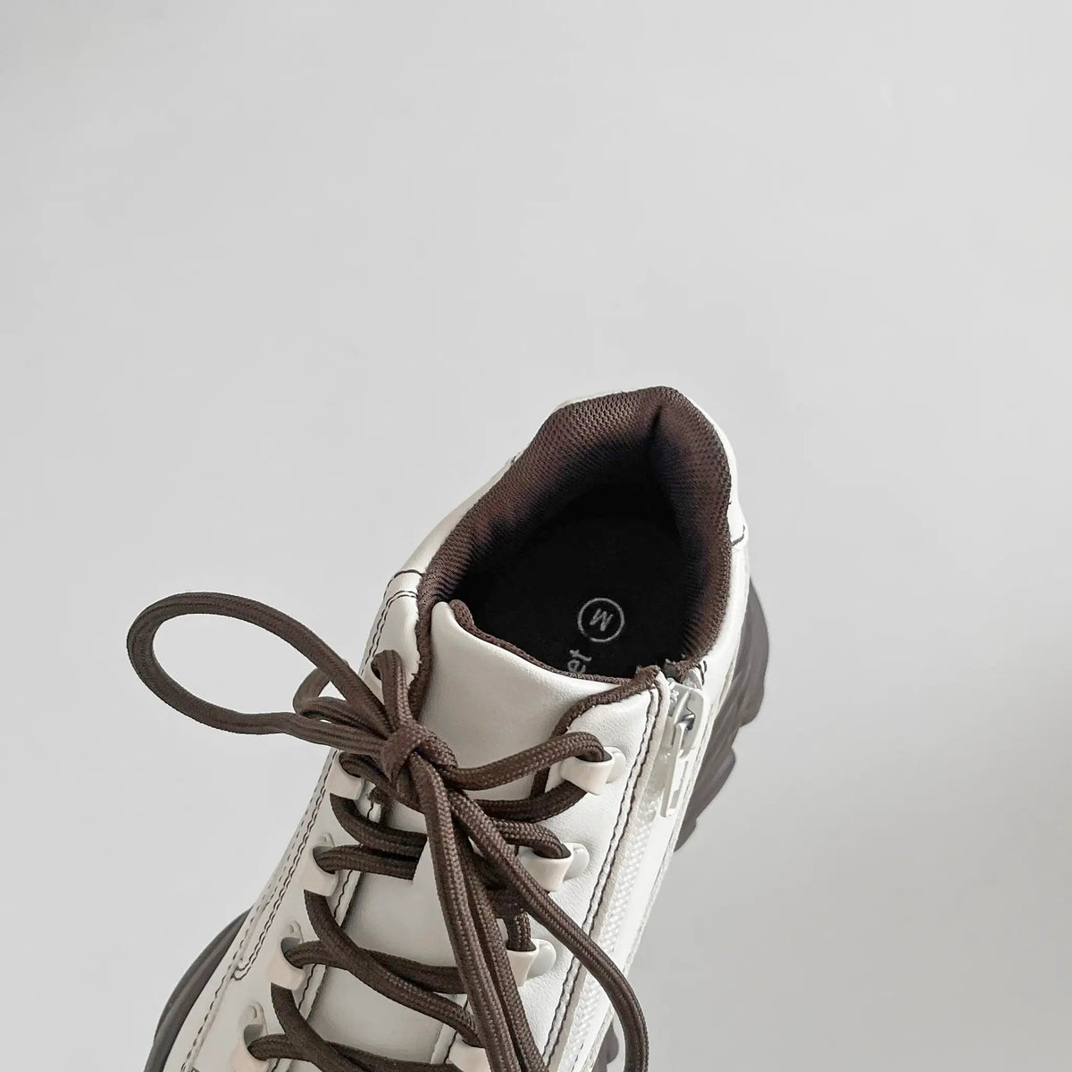 Shoes in Closet 軽量 厚底 ボリュームソール ファスナーつき ミッドカット スニーカー 1929 ホワイト/ブラウン SIC-1929_WHT/BR