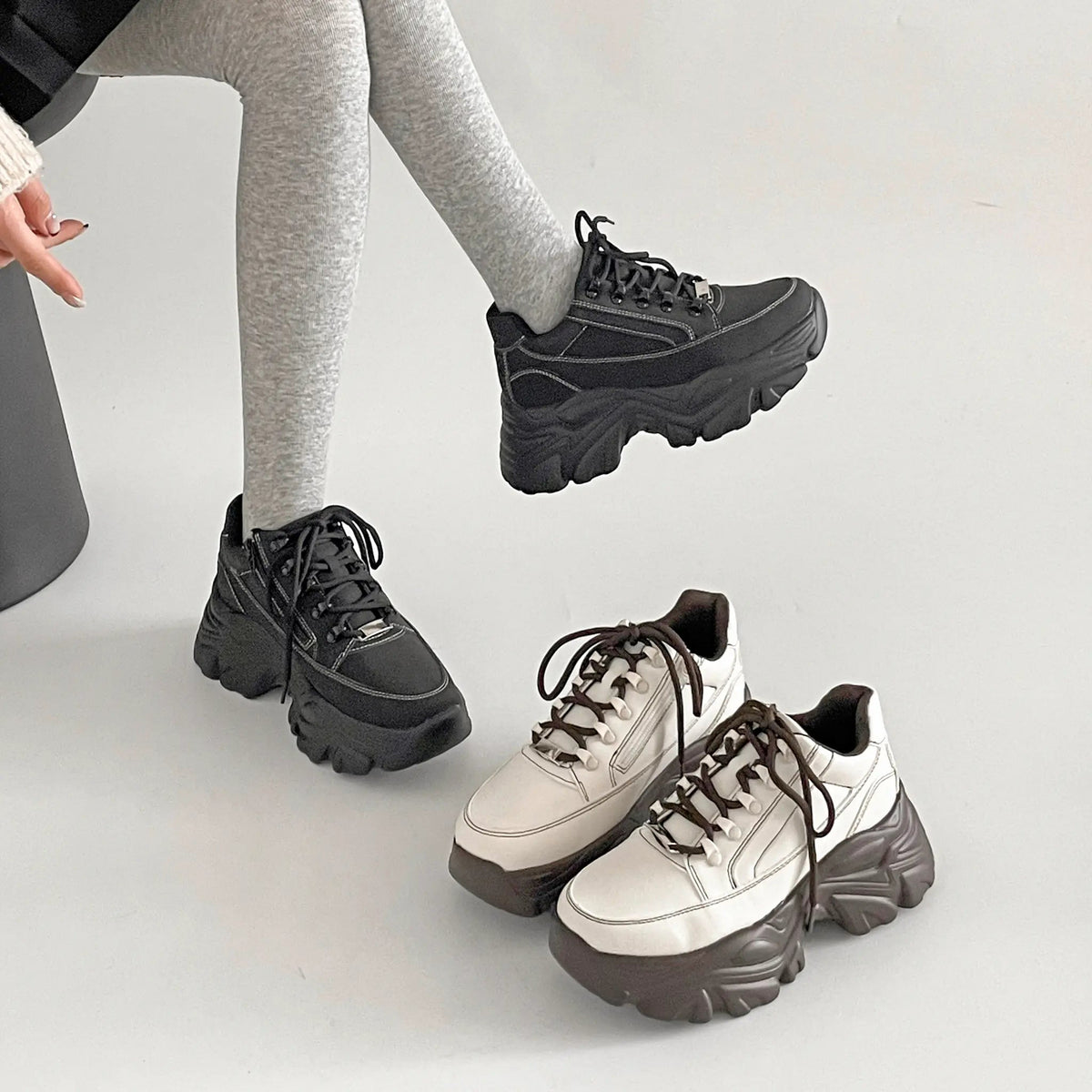 Shoes in Closet 軽量 厚底 ボリュームソール ファスナーつき ミッドカット スニーカー 1929 ホワイト/ブラウン SIC-1929_WHT/BR
