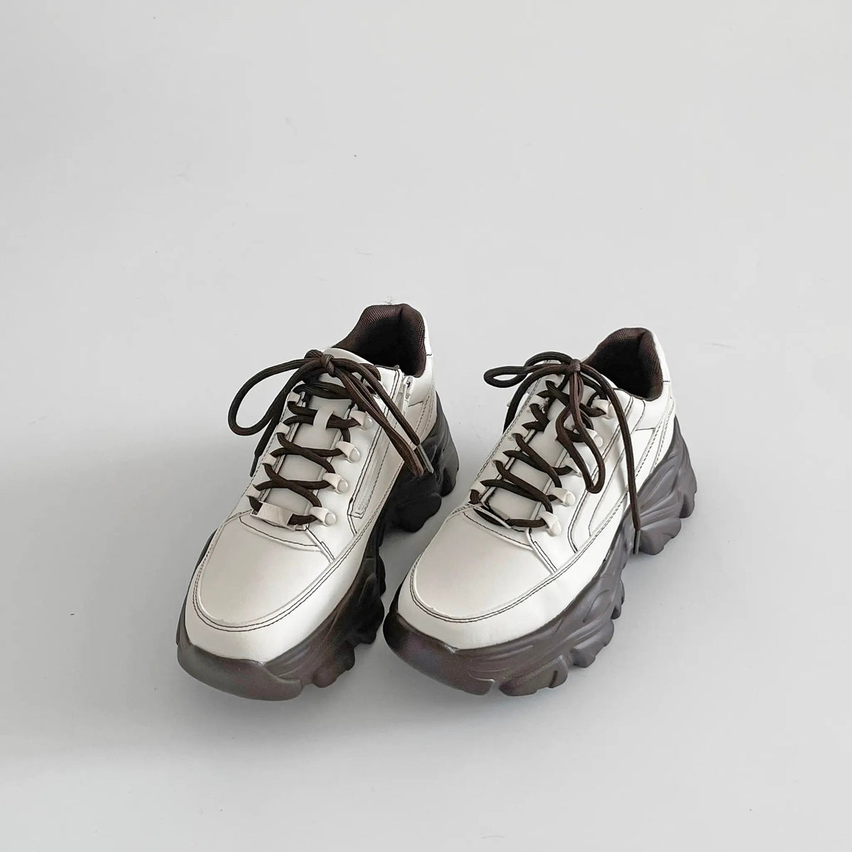 Shoes in Closet 軽量 厚底 ボリュームソール ファスナーつき ミッドカット スニーカー 1929 ホワイト/ブラウン SIC-1929_WHT/BR