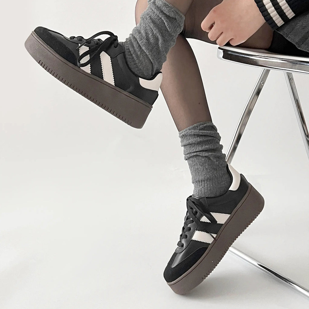 Shoes in Closet 軽量 厚底 ベーシック ダブルライン スニーカー 2448 ブラック SIC-2448_BLK