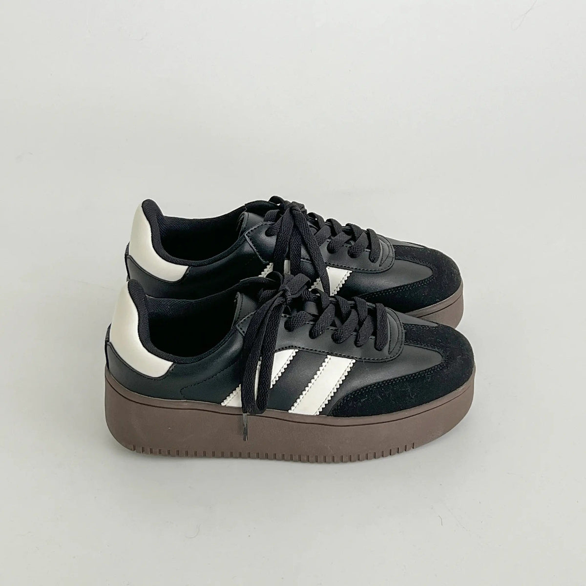 Shoes in Closet 軽量 厚底 ベーシック ダブルライン スニーカー 2448 ブラック SIC-2448_BLK