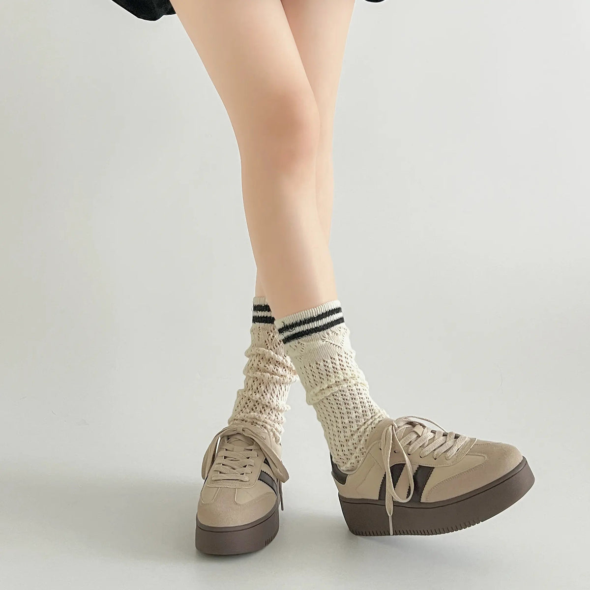 Shoes in Closet 軽量 厚底 ベーシック ダブルライン スニーカー 2448 ライトベージュ SIC-2448_LT.BG