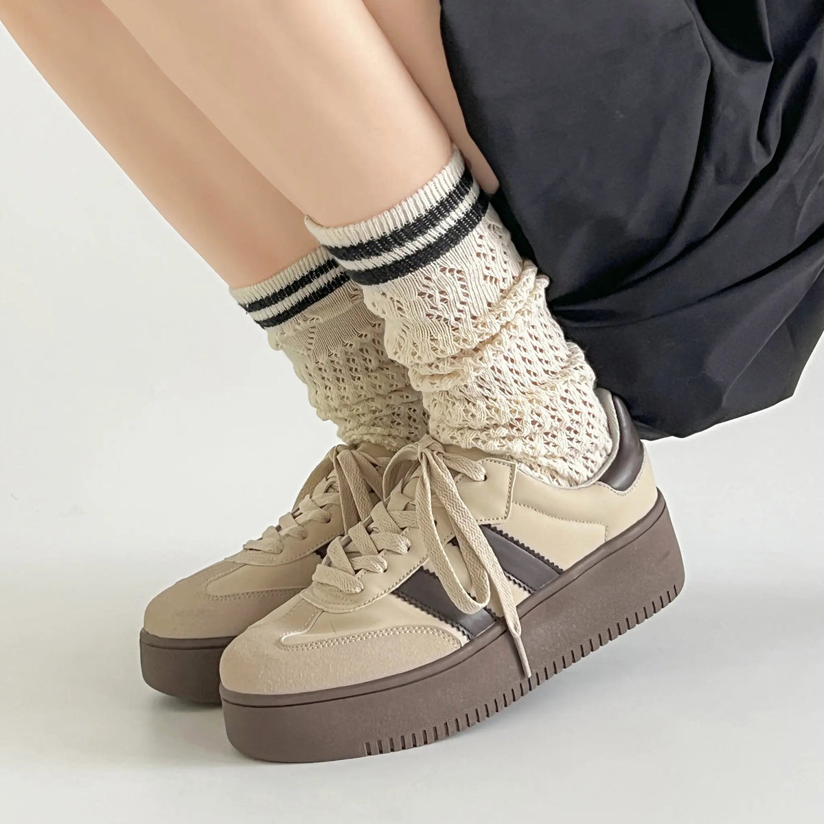 Shoes in Closet 軽量 厚底 ベーシック ダブルライン スニーカー 2448 ライトベージュ SIC-2448_LT.BG