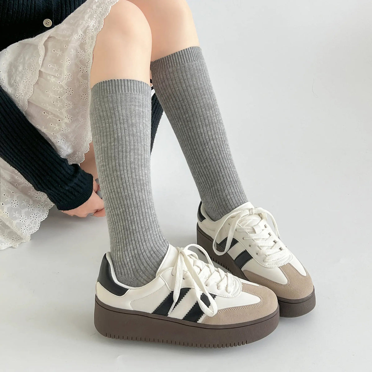 Shoes in Closet 軽量 厚底 ベーシック ダブルライン スニーカー 2448 ホワイト SIC-2448_WHT