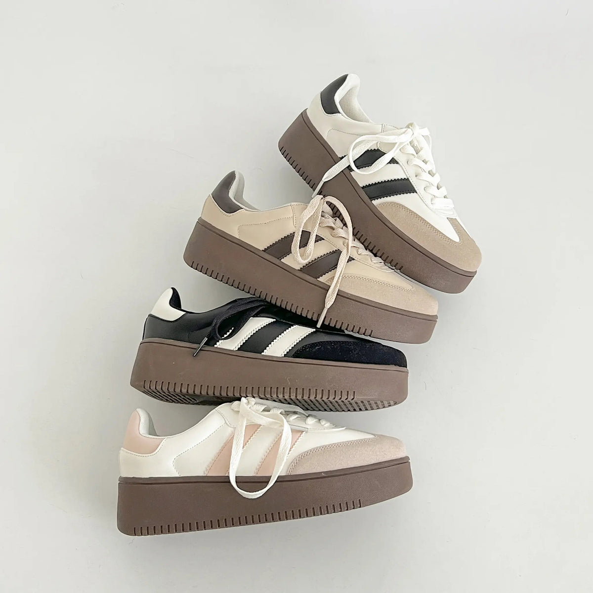 Shoes in Closet 軽量 厚底 ベーシック ダブルライン スニーカー 2448 ホワイト SIC-2448_WHT