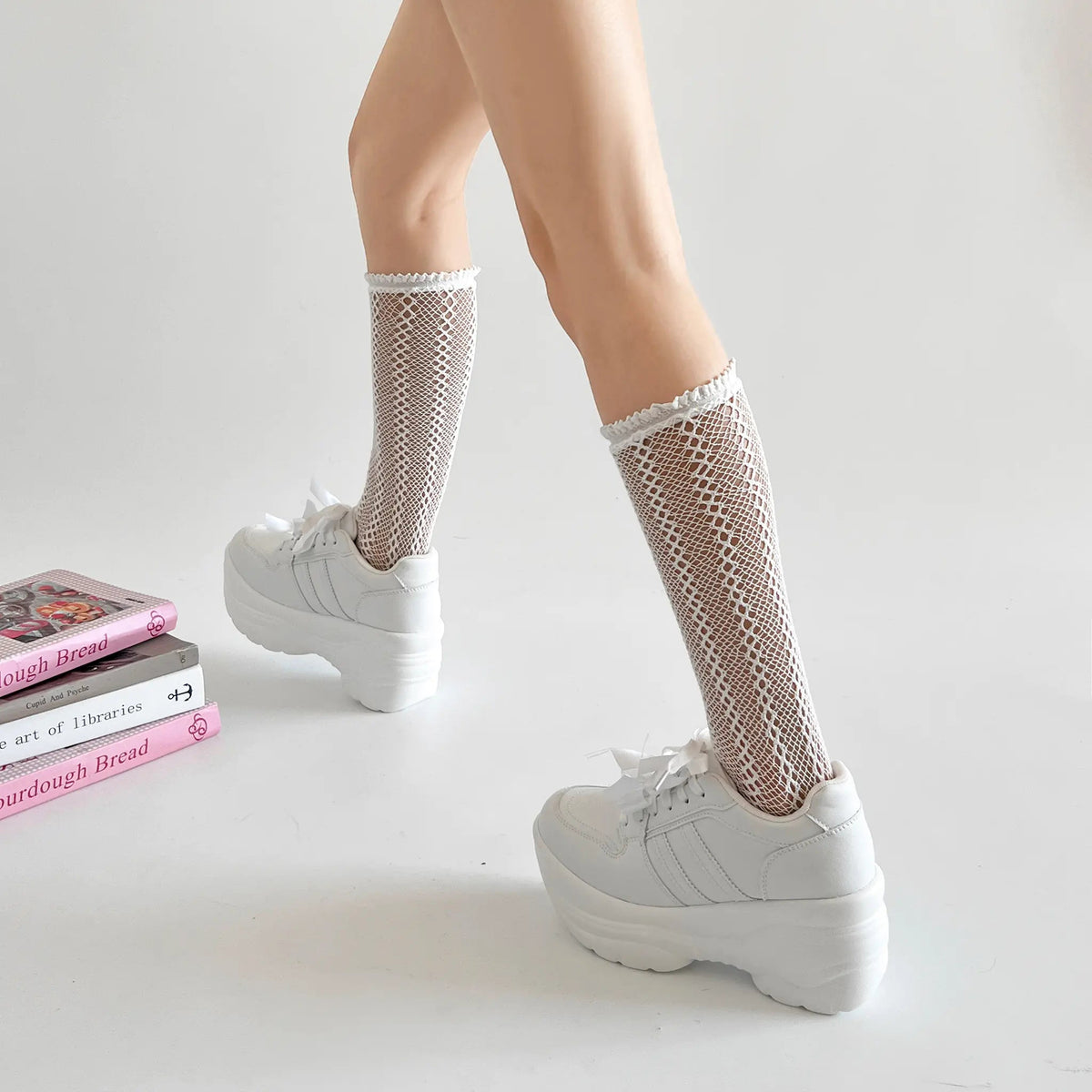 Shoes in Closet 軽量 厚底 スタイルアップソール メニーリボン ライン スニーカー2476 ホワイト SIC-2476_WHT