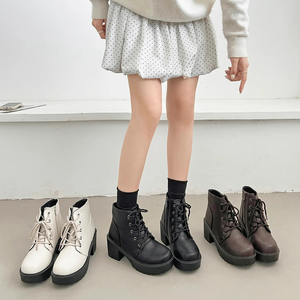 Shoes in Closet 超軽量 厚底 レースアップ ヒール ショートブーツ 2805 ブラック/スウェード SIC-2805_BLK/S