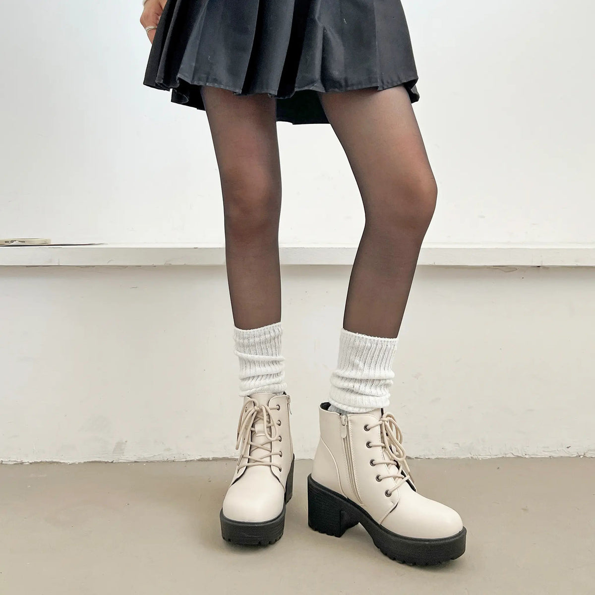 Shoes in Closet 超軽量 厚底 レースアップ ヒール ショートブーツ 2805 アイボリー SIC-2805_IV/PU