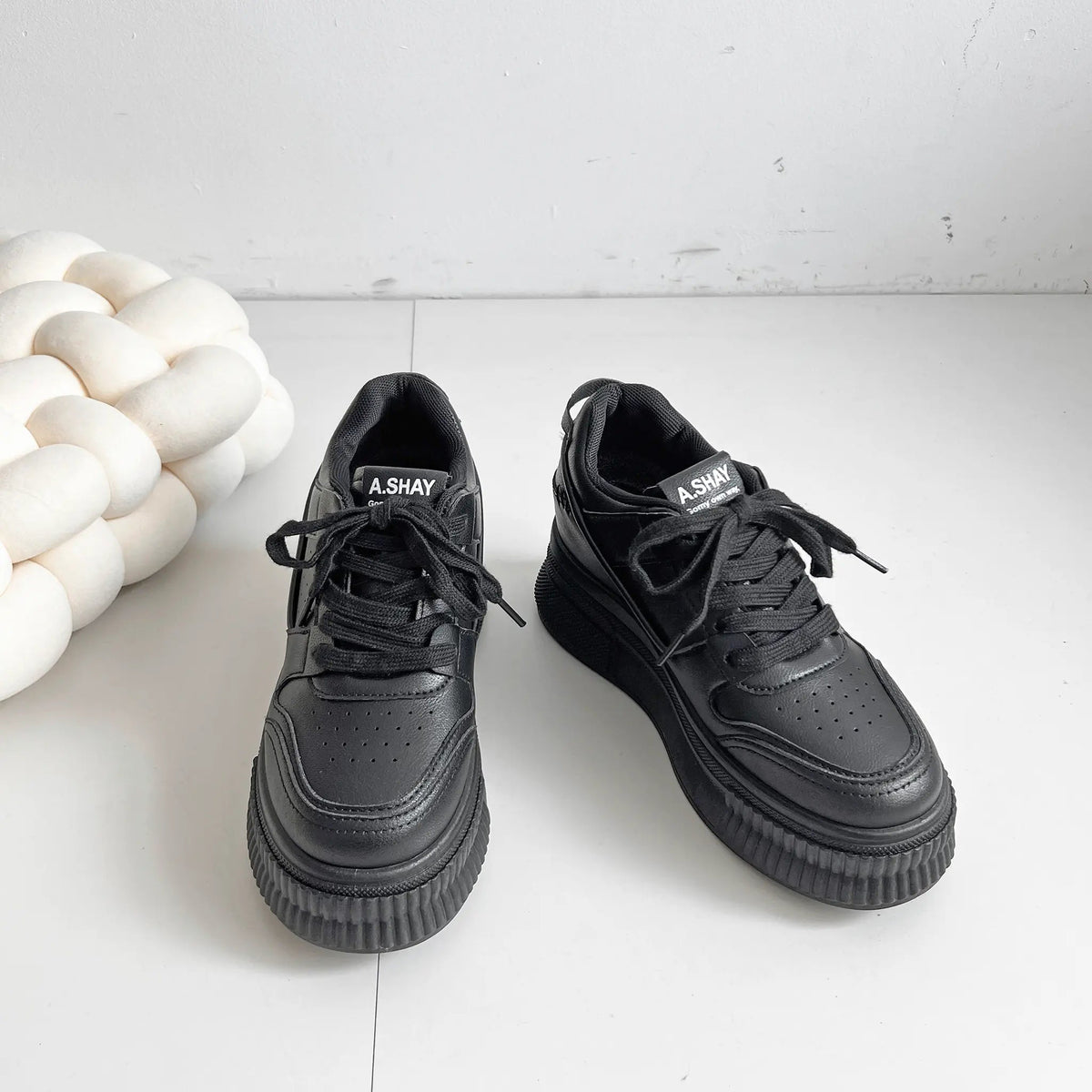 Shoes in Closet +7.5cm 厚底 インヒール入り レースアップ スニーカー 366 ブラック SIC-366_BLK
