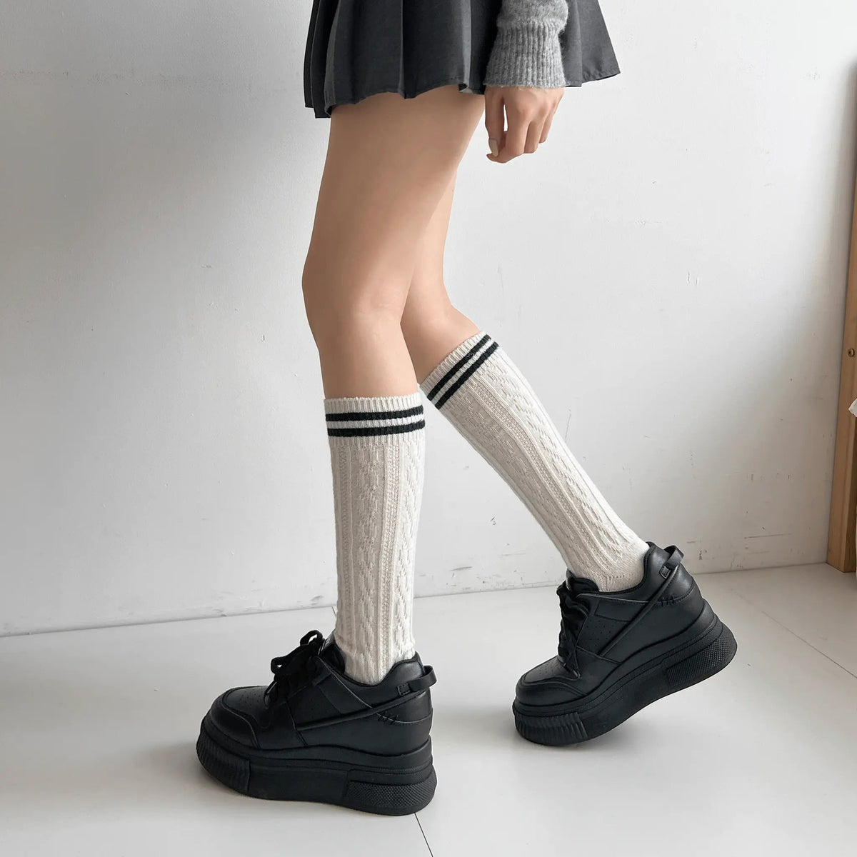 Shoes in Closet +7.5cm 厚底 インヒール入り レースアップ スニーカー 366 ブラック SIC-366_BLK