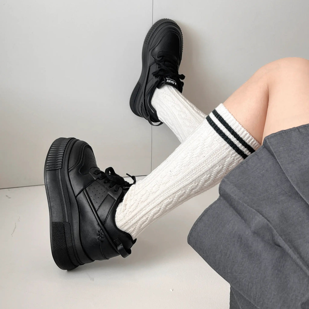 Shoes in Closet +7.5cm 厚底 インヒール入り レースアップ スニーカー 366 ブラック SIC-366_BLK