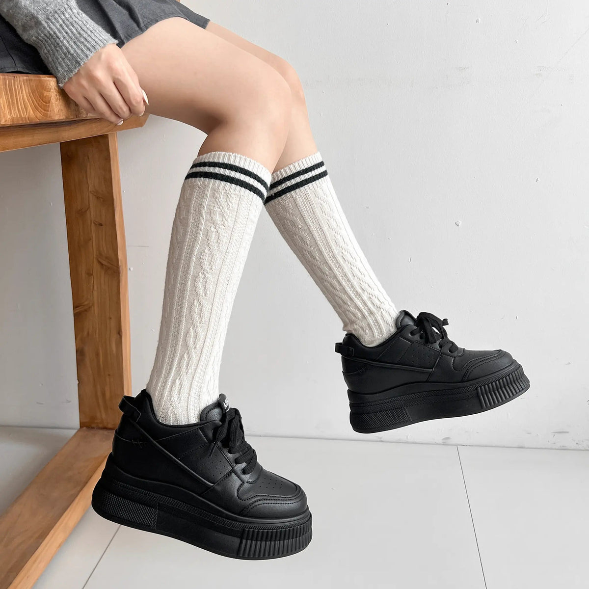Shoes in Closet +7.5cm 厚底 インヒール入り レースアップ スニーカー 366 ブラック SIC-366_BLK