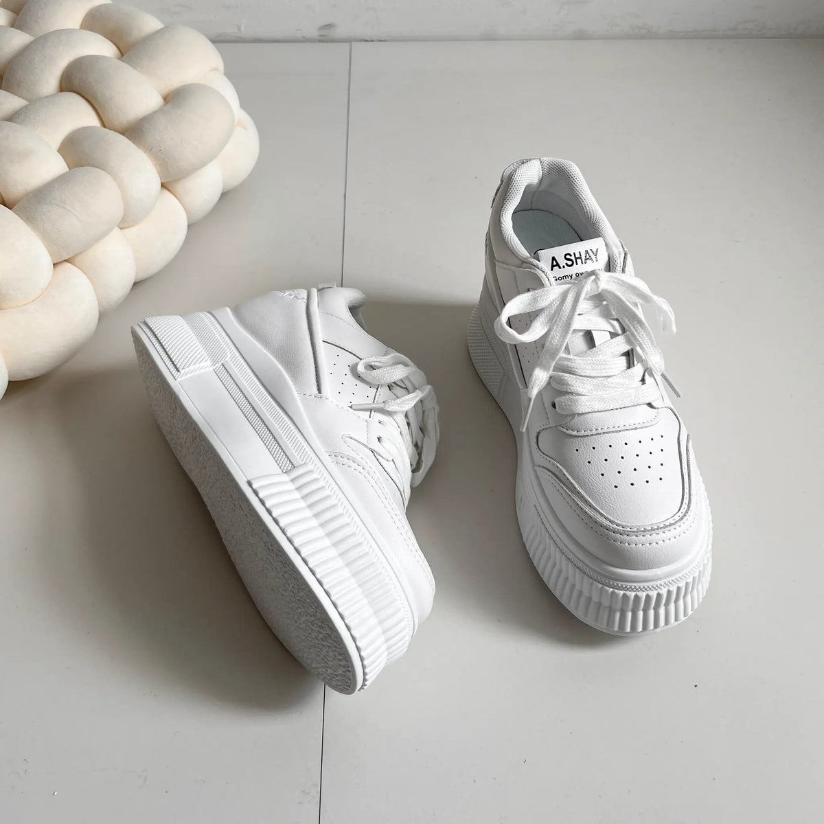 Shoes in Closet +7.5cm 厚底 インヒール入り レースアップ スニーカー 366 ホワイト SIC-366_WHT