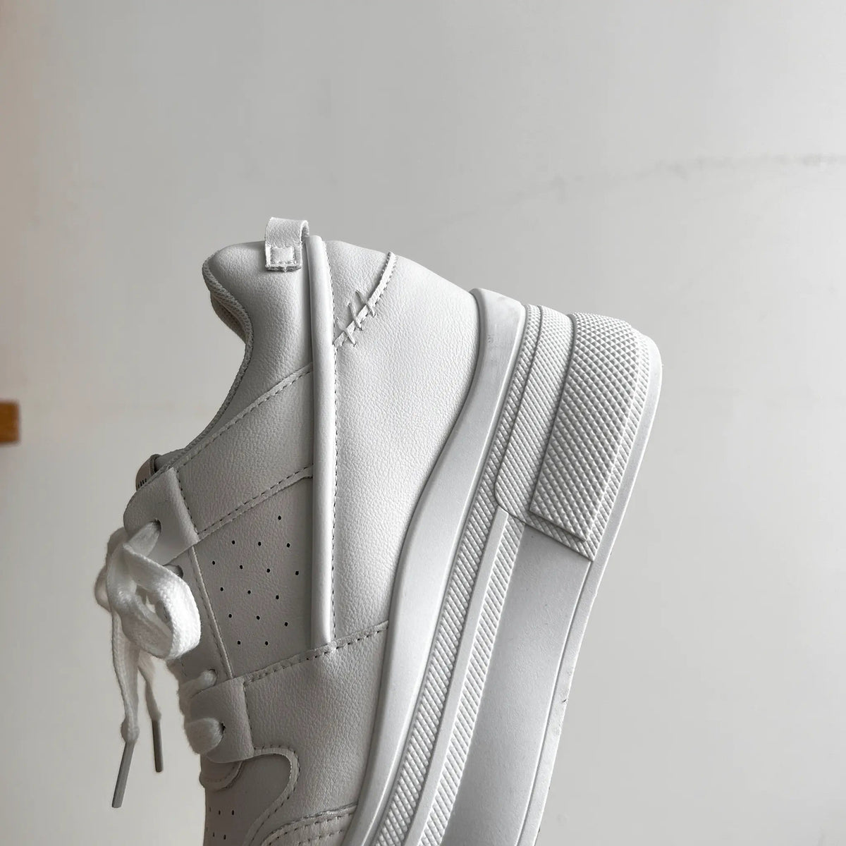 Shoes in Closet +7.5cm 厚底 インヒール入り レースアップ スニーカー 366 ホワイト SIC-366_WHT