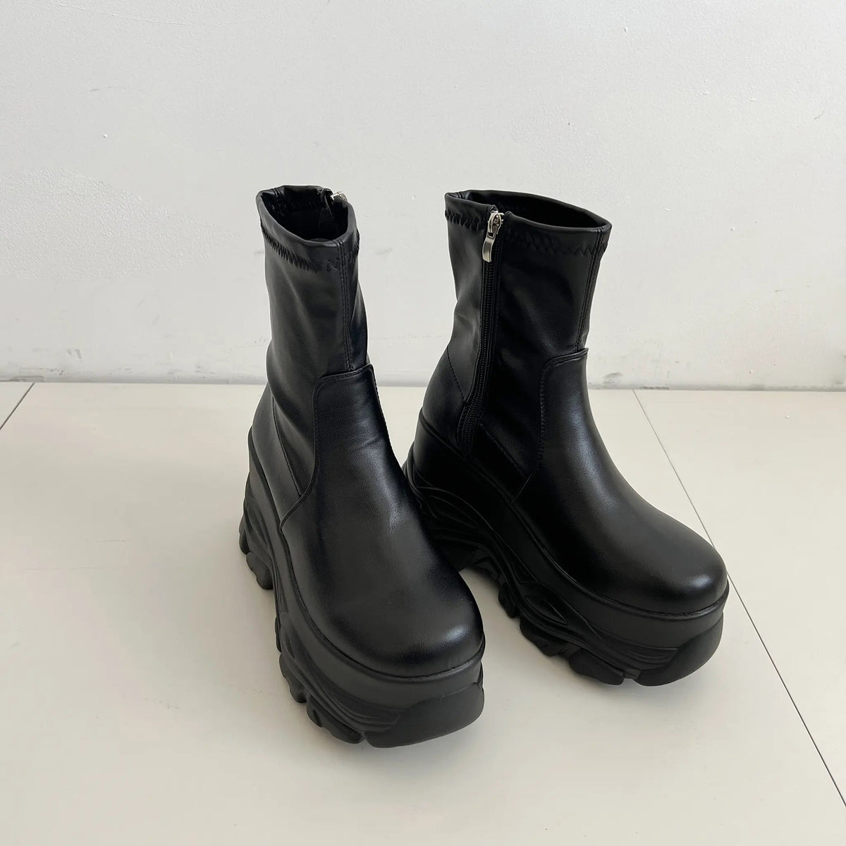 Shoes in Closet 厚底 ダブルソール ストレッチ ショートブーツ 537 ブラック SIC-537_BLK