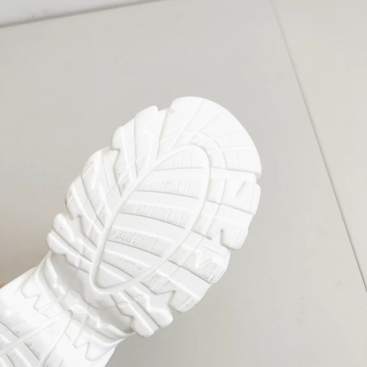 Shoes in Closet 厚底 ダブルソール ストレッチ ショートブーツ 537 ブラック SIC-537_BLK