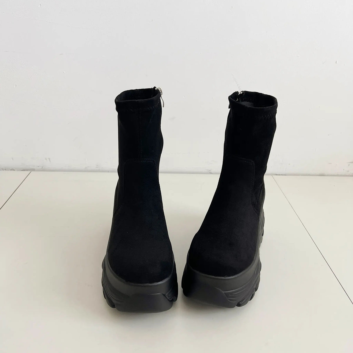 Shoes in Closet 厚底 ダブルソール ストレッチ ショートブーツ 537 ブラック/スウェード SIC-537_BLK/S