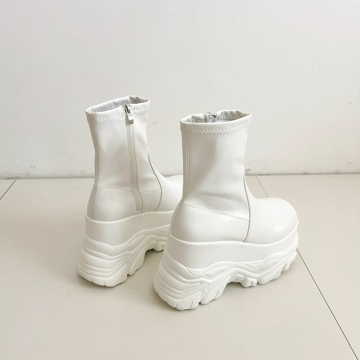 Shoes in Closet 厚底 ダブルソール ストレッチ ショートブーツ 537 アイボリー SIC-537_IV
