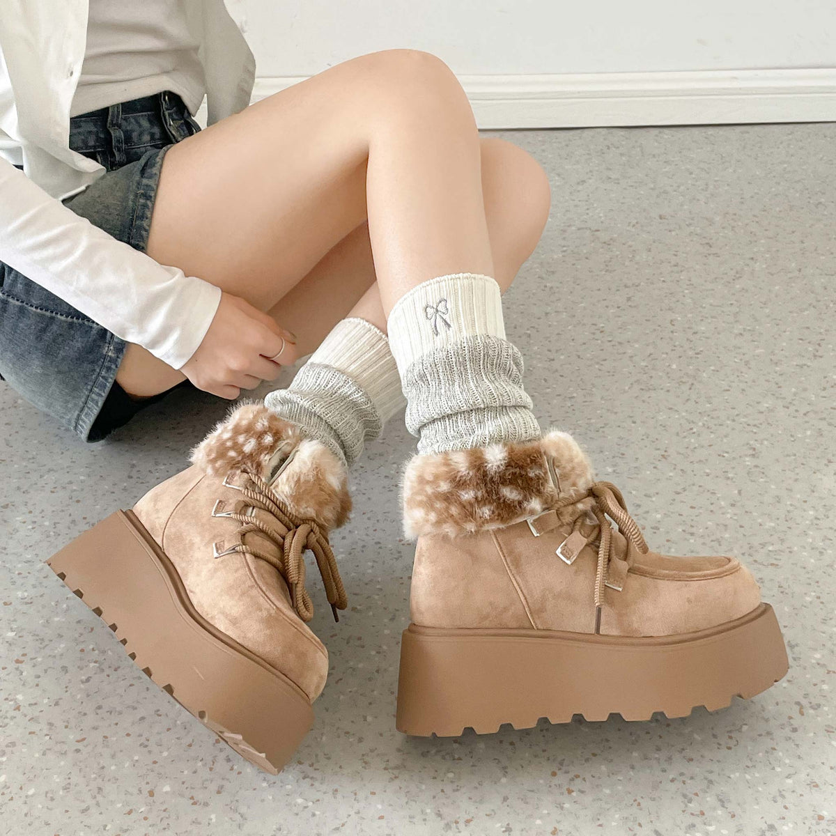 Shoes in Closet 厚底 プラットフォーム レースアップ ボア ムートン ブーツ 5840 ライトベージュ/バンビ SIC-5840_LT.BG/B