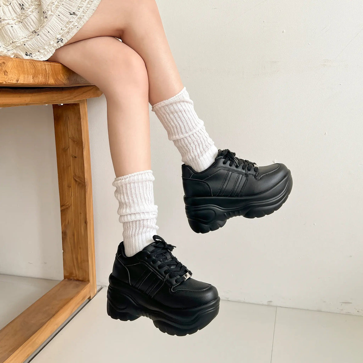 Shoes in Closet +9.0cm 軽量 厚底 スタイルアップソール ダブルライン スニーカー 5857 ブラック SIC-5857_BLK