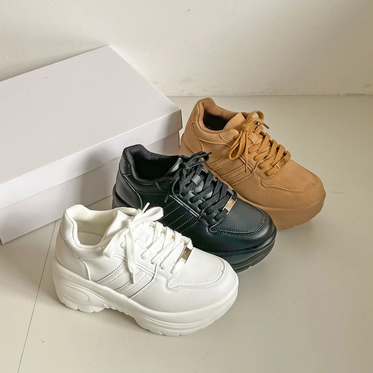 Shoes in Closet +9.0cm 軽量 厚底 スタイルアップソール ダブルライン スニーカー 5857 キャメル SIC-5857_CAMEL