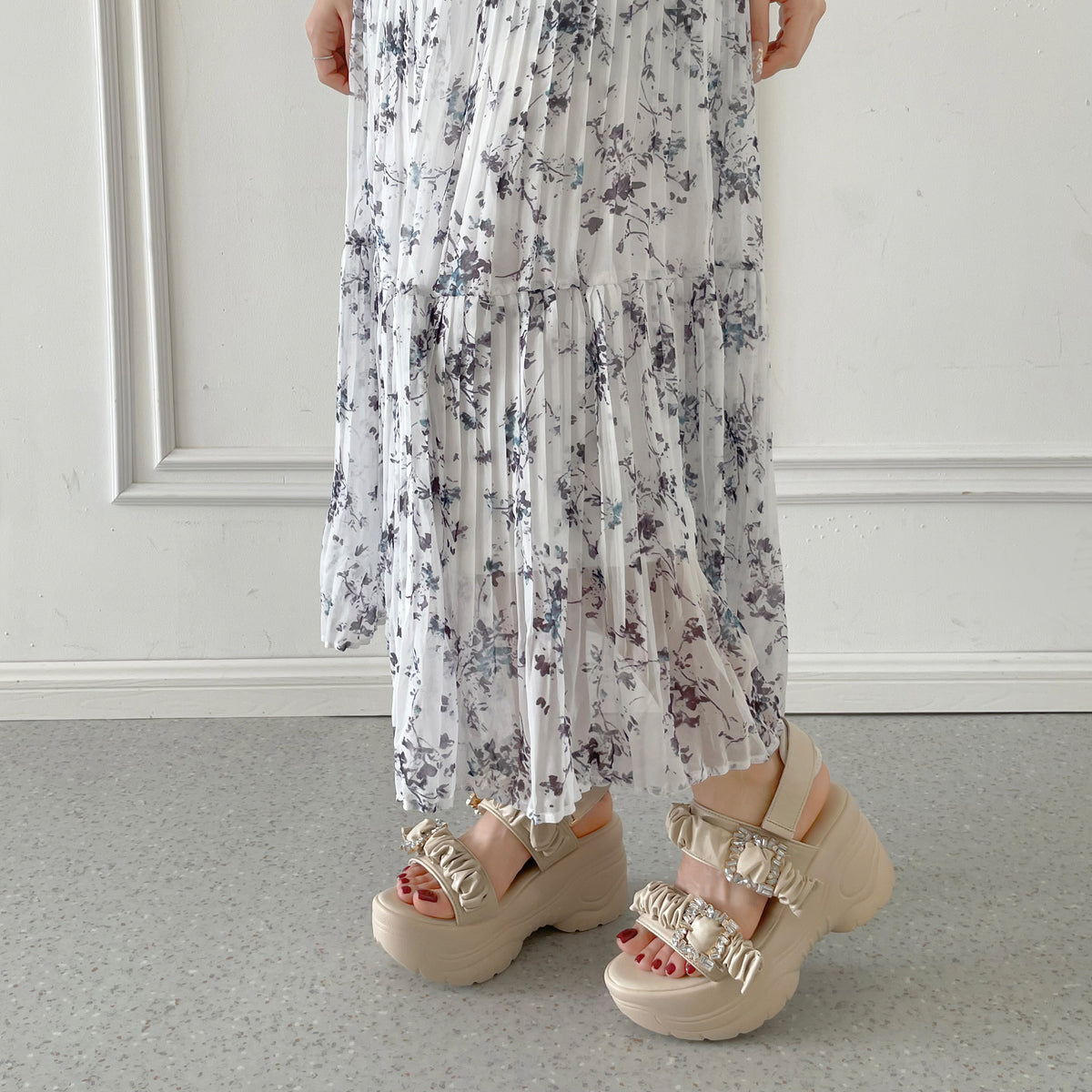 【SALE】 Shoes in Closet +9.0cm 軽量 厚底 ダブルベルト ビジューバックル スポーツサンダル 5920 ベージュ SIC-5920_BG