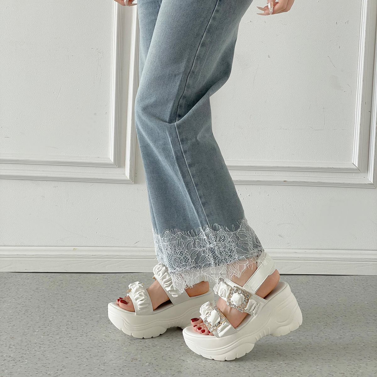 【SALE】 Shoes in Closet +9.0cm 軽量 厚底 ダブルベルト ビジューバックル スポーツサンダル 5920 ホワイト SIC-5920_WHT