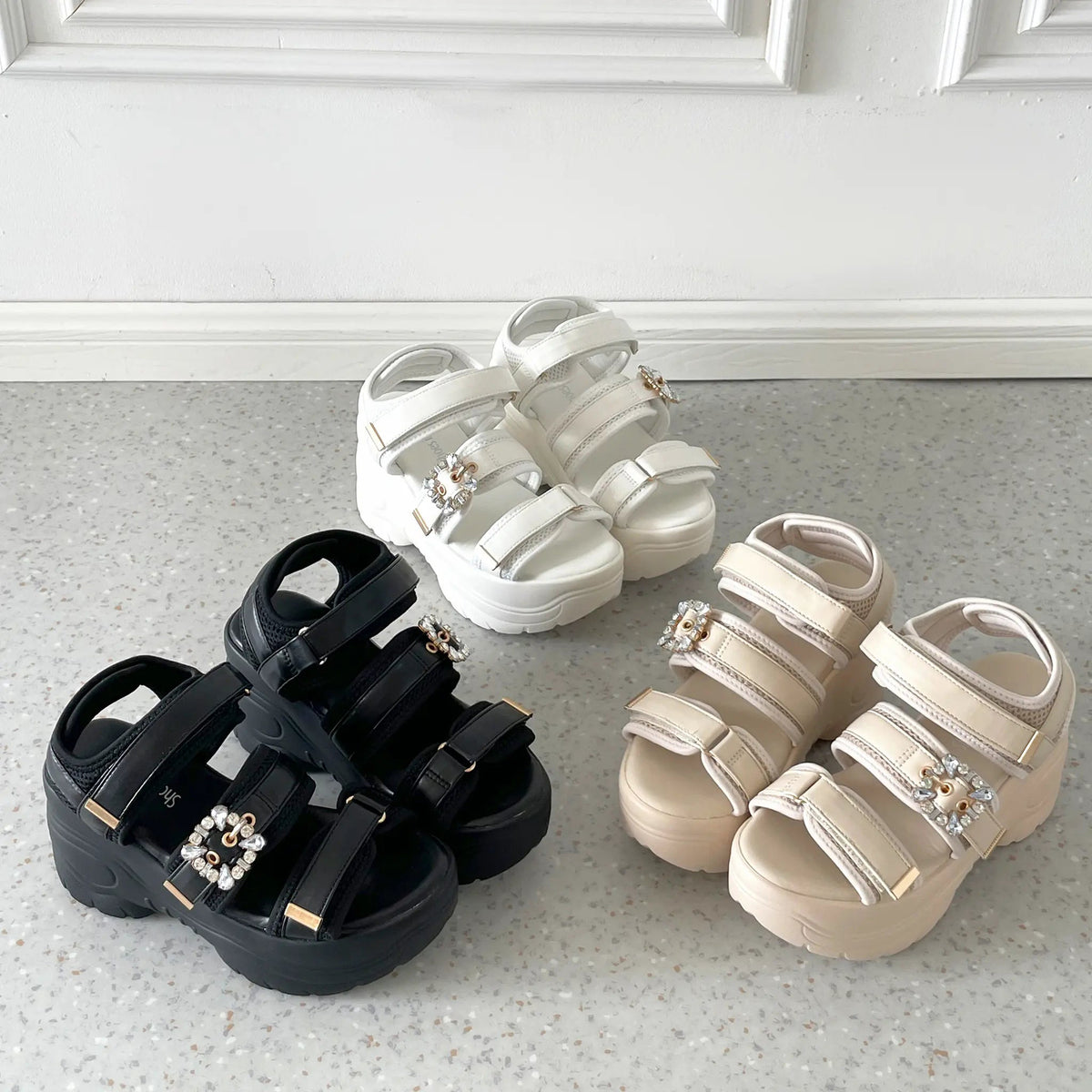 Shoes in Closet +9.0cm 超軽量 厚底 ビジューバックル サンダル 5989 ホワイト SIC-5989_WHT