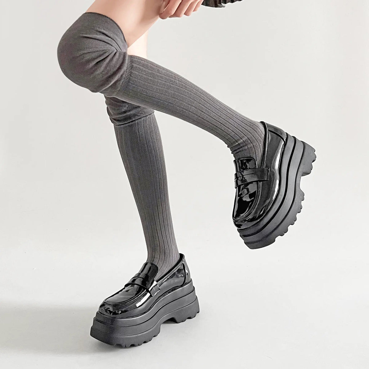 Shoes in Closet +8.5cm 厚底トリプルソール ボリューム コインローファー 6318 ブラック/エナメル SIC-6318_BLK/E