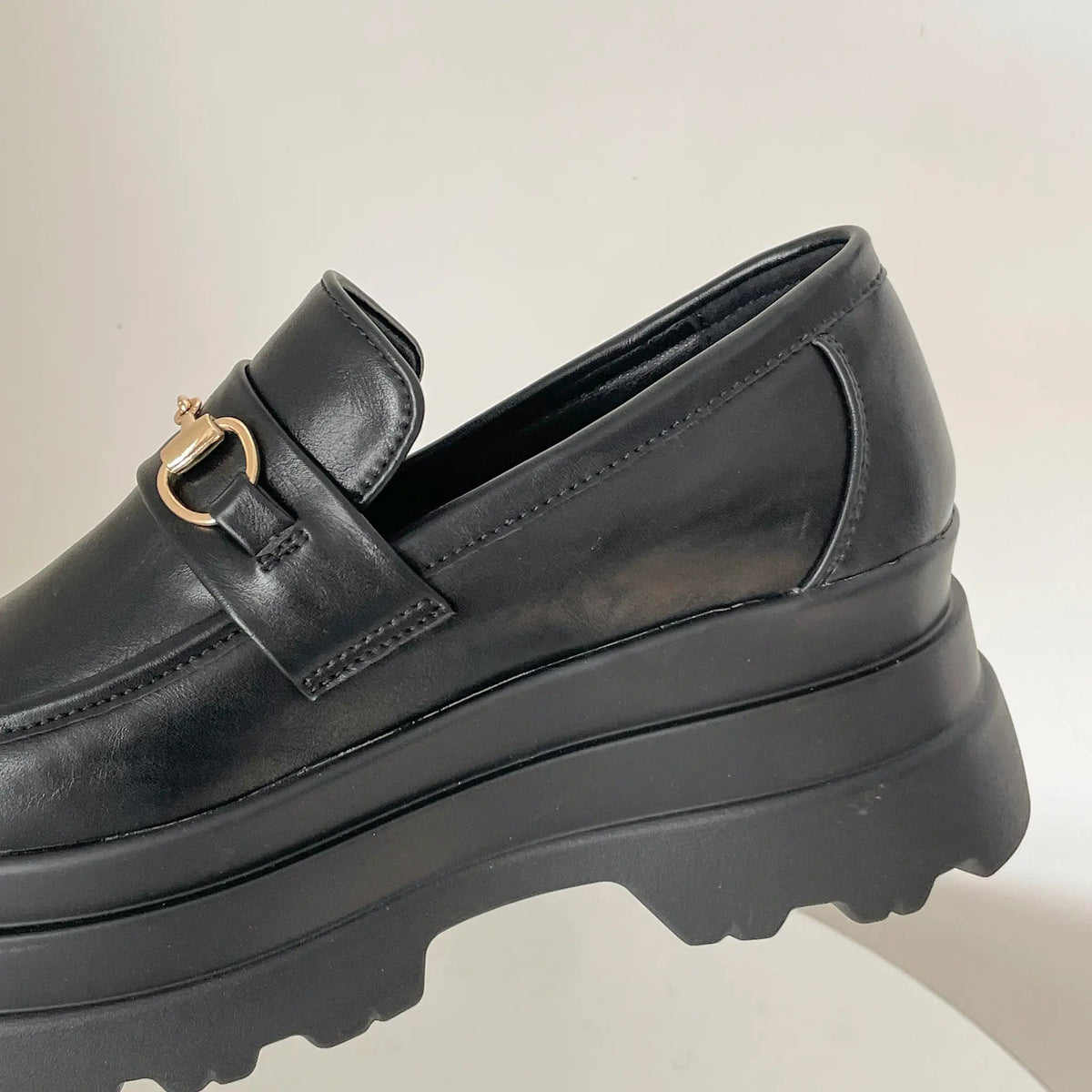 Shoes in Closet +8.5cm 軽量 厚底 トリプルソール ボリューム ビット ローファー 6319 ブラック SIC-6319_BLK/PU