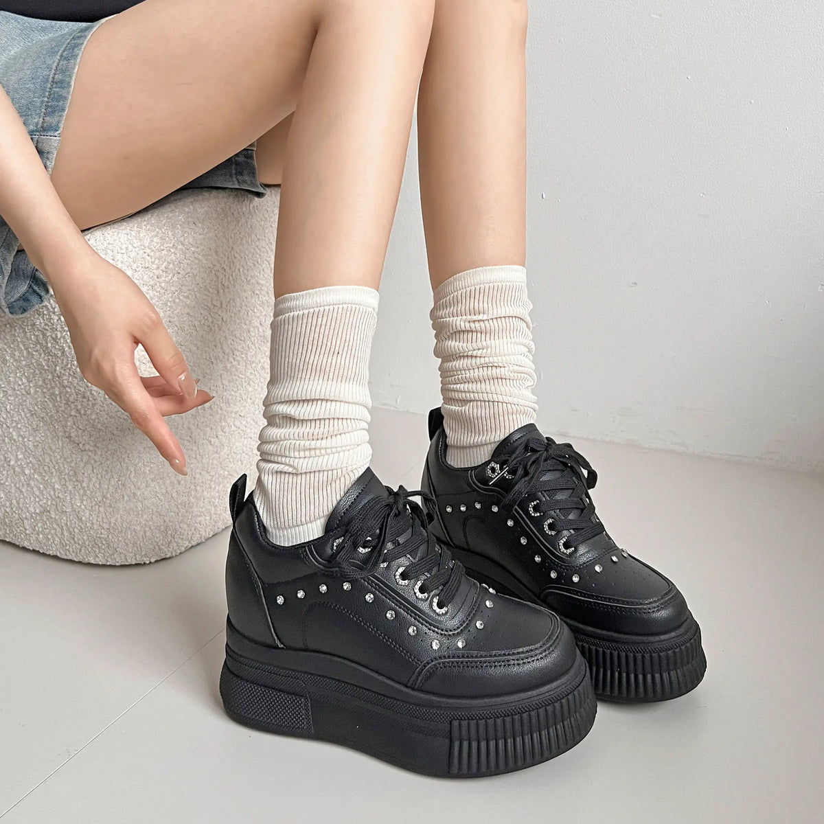 Shoes in Closet 厚底 インヒール入り ビジューパーツ スニーカー 6434 ブラック SIC-6434_BLK