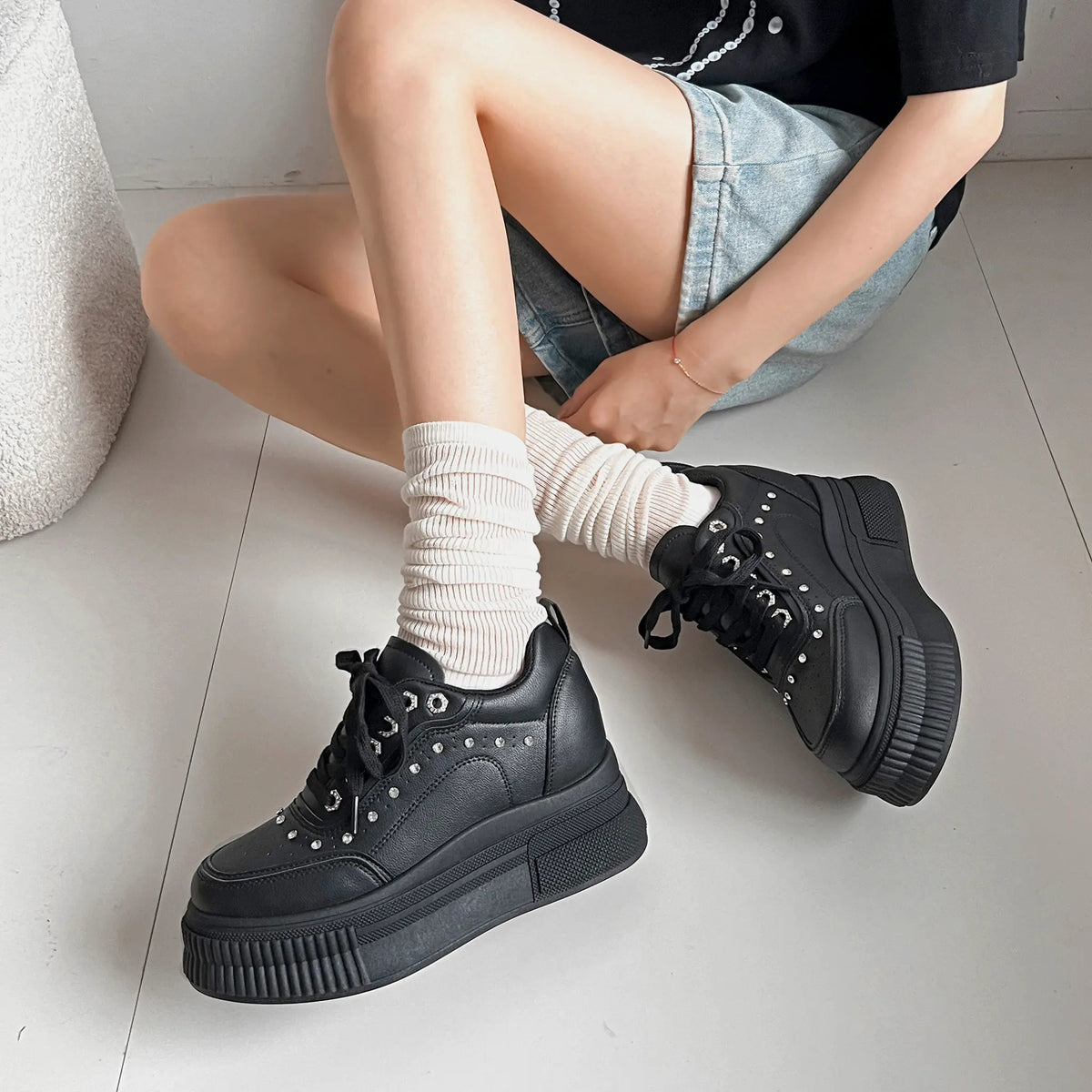 Shoes in Closet 厚底 インヒール入り ビジューパーツ スニーカー 6434 ブラック SIC-6434_BLK