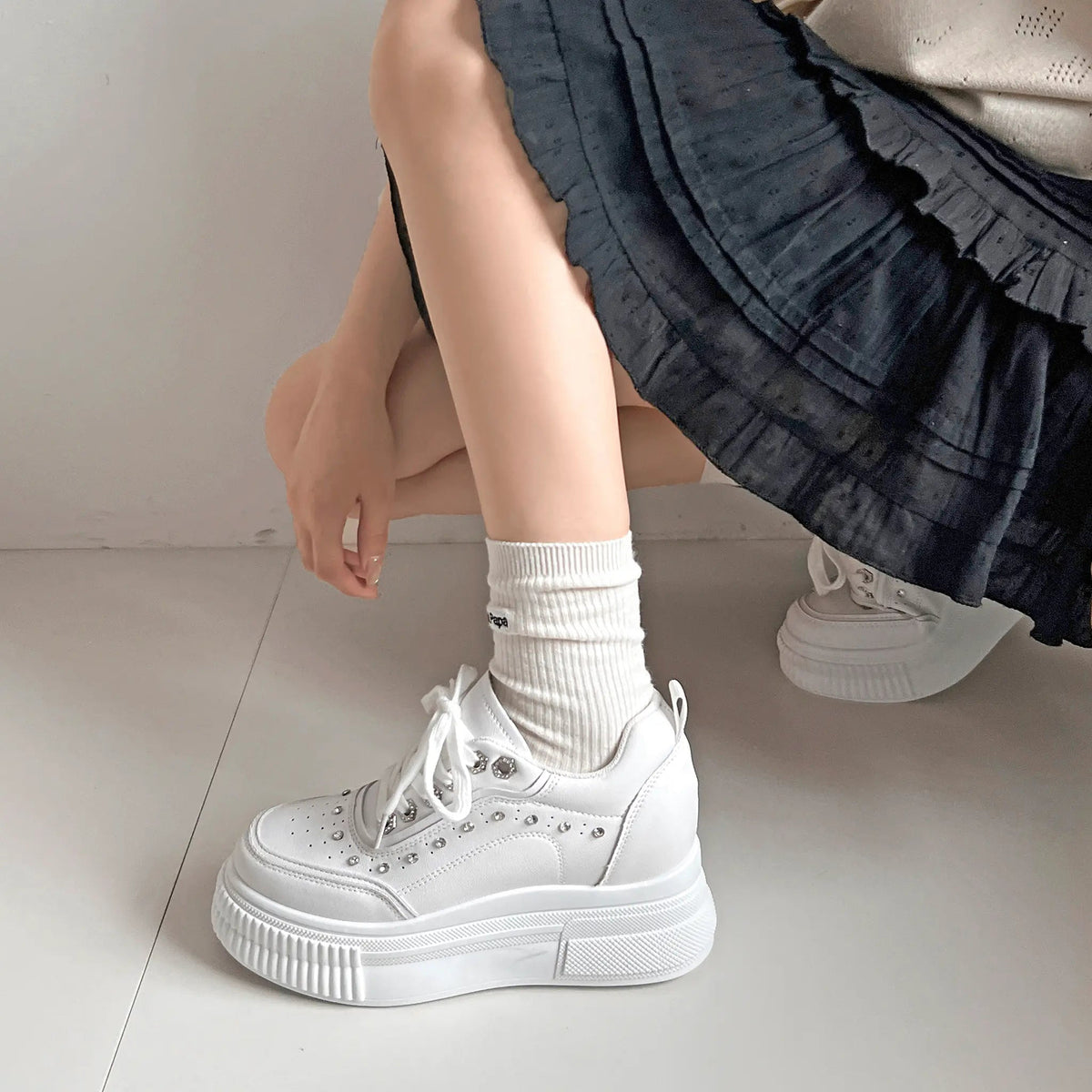 Shoes in Closet 厚底 インヒール入り ビジューパーツ スニーカー 6434 ホワイト SIC-6434_WHT