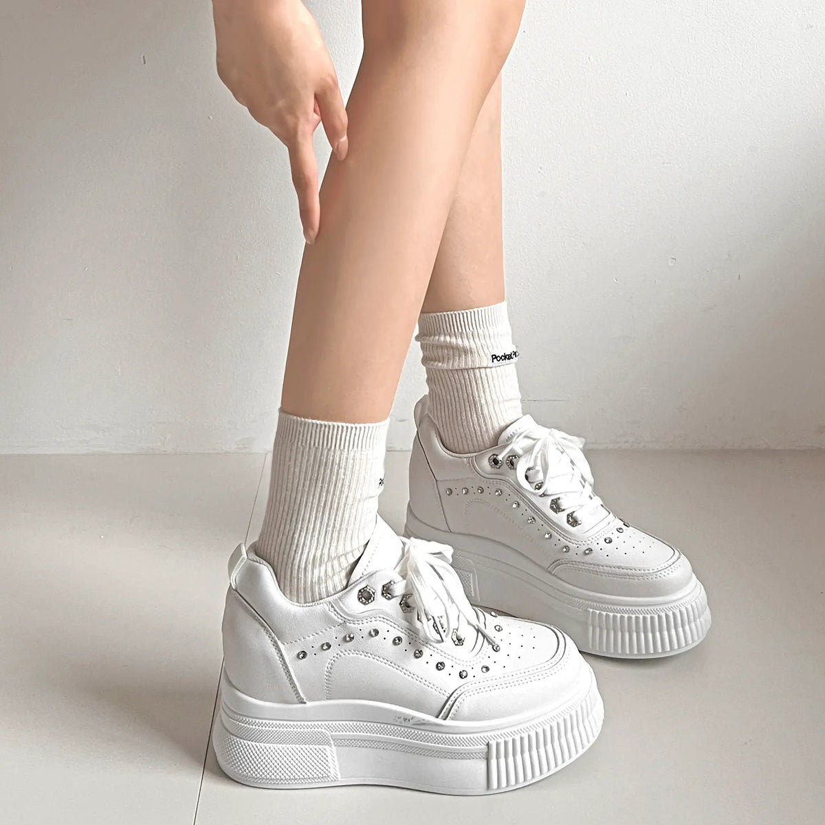 Shoes in Closet 厚底 インヒール入り ビジューパーツ スニーカー 6434 ホワイト SIC-6434_WHT