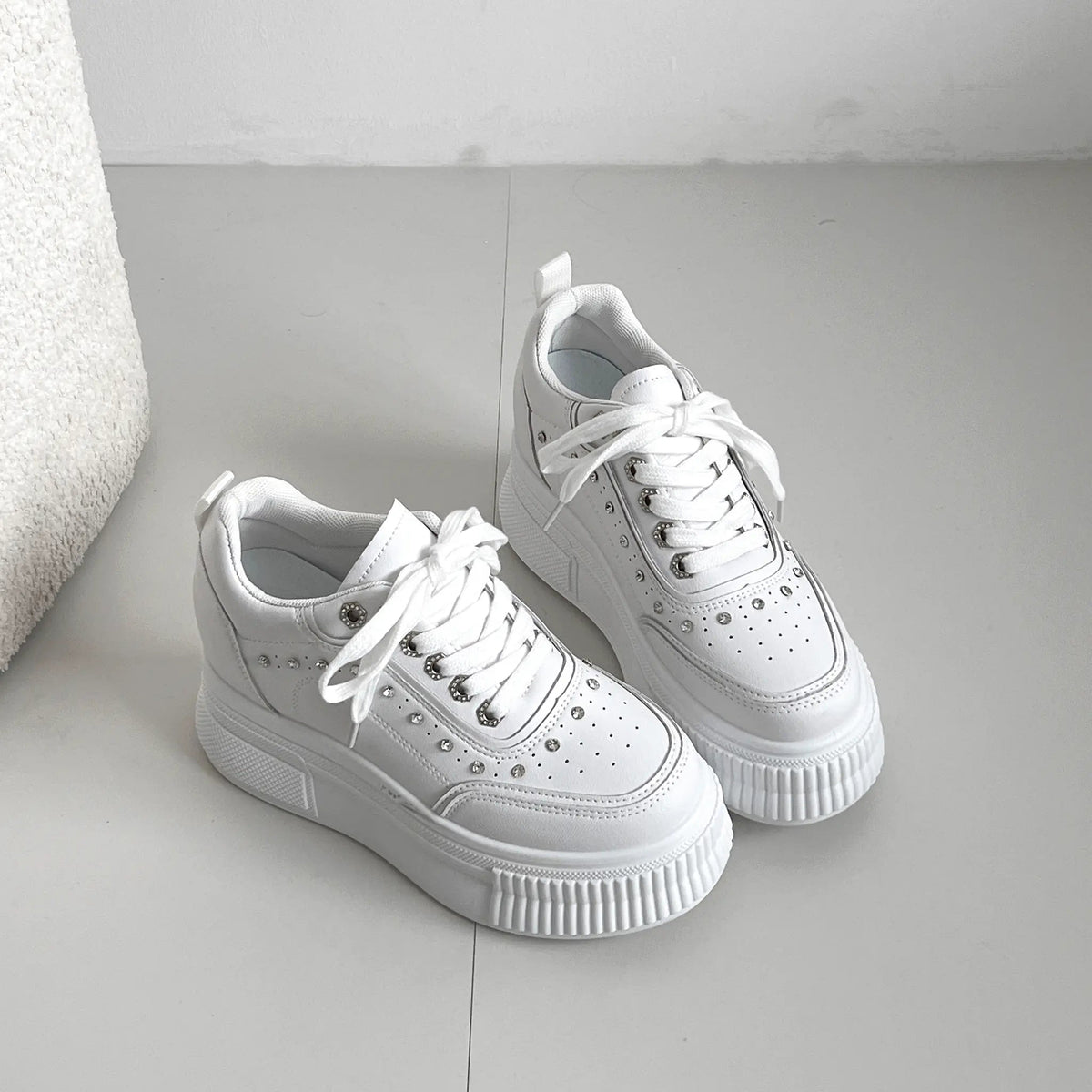 Shoes in Closet 厚底 インヒール入り ビジューパーツ スニーカー 6434 ホワイト SIC-6434_WHT